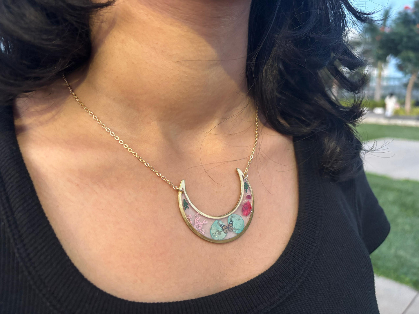 Eden Bloom Choker / Short Necklace