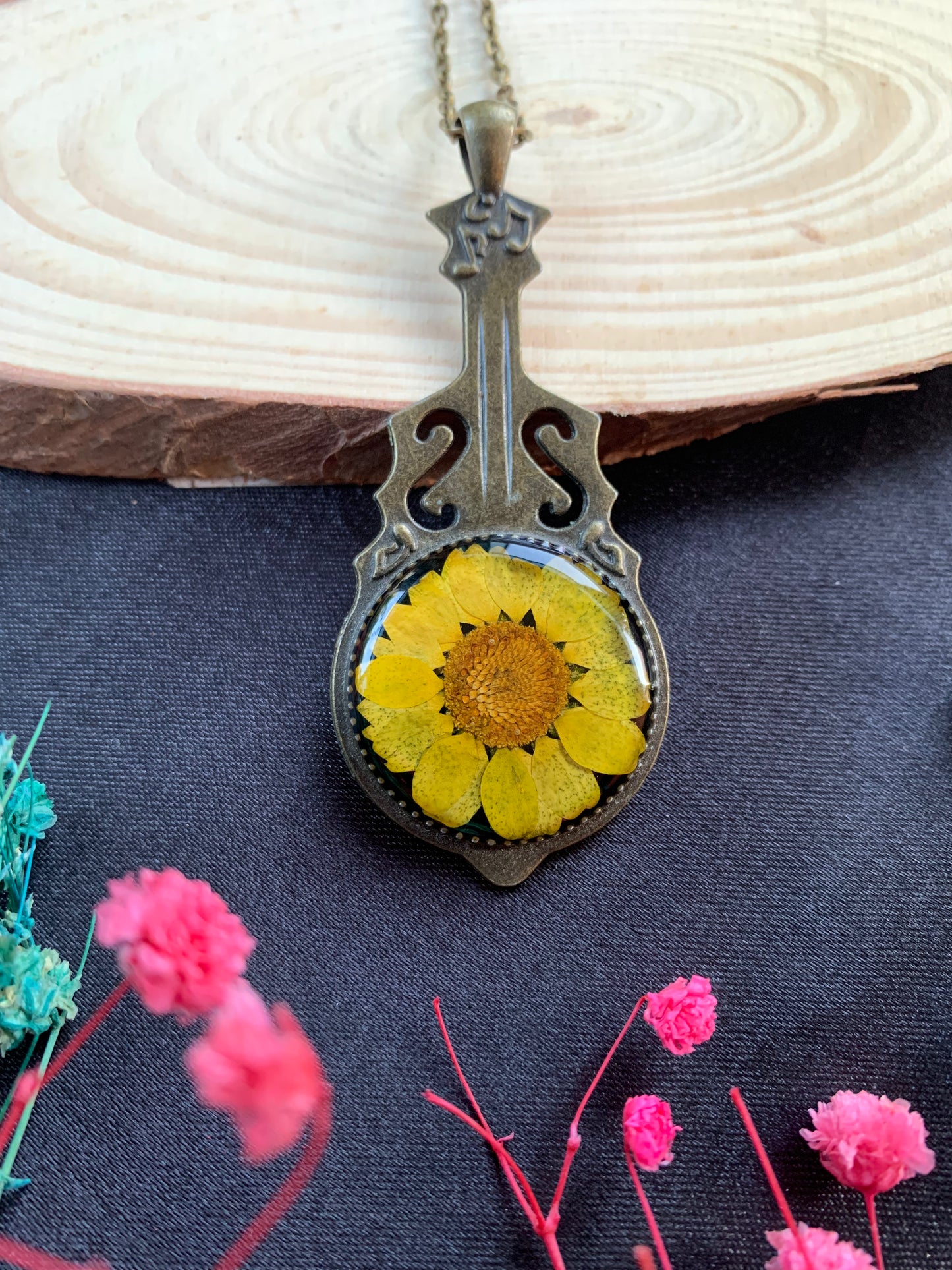 Designer Vintage Bloom