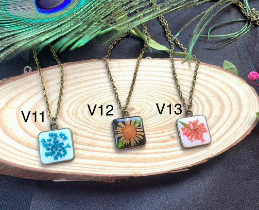 Vintage Floral Resin Square Pendant