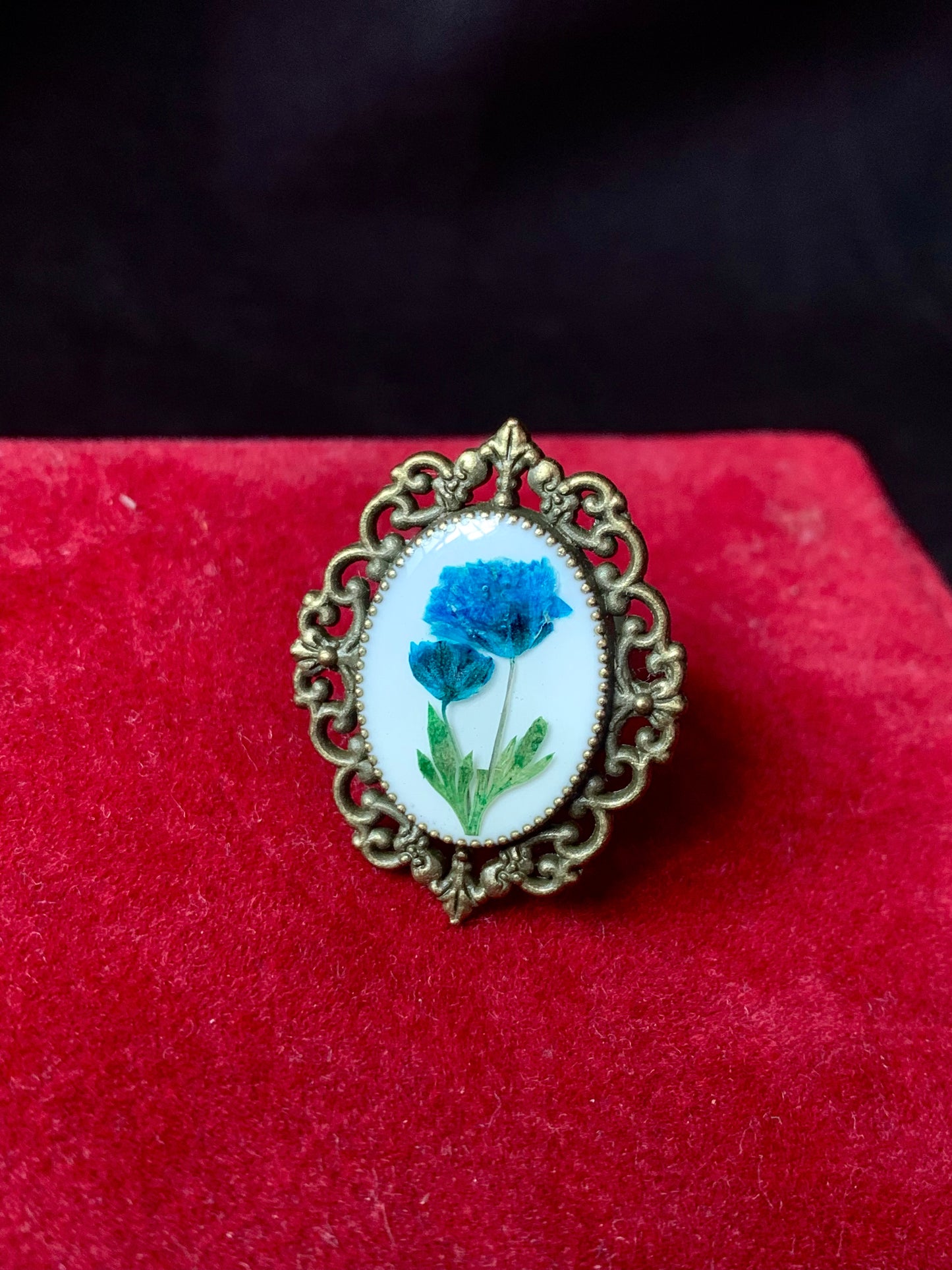 Whispering Blossoms Filigree Ring