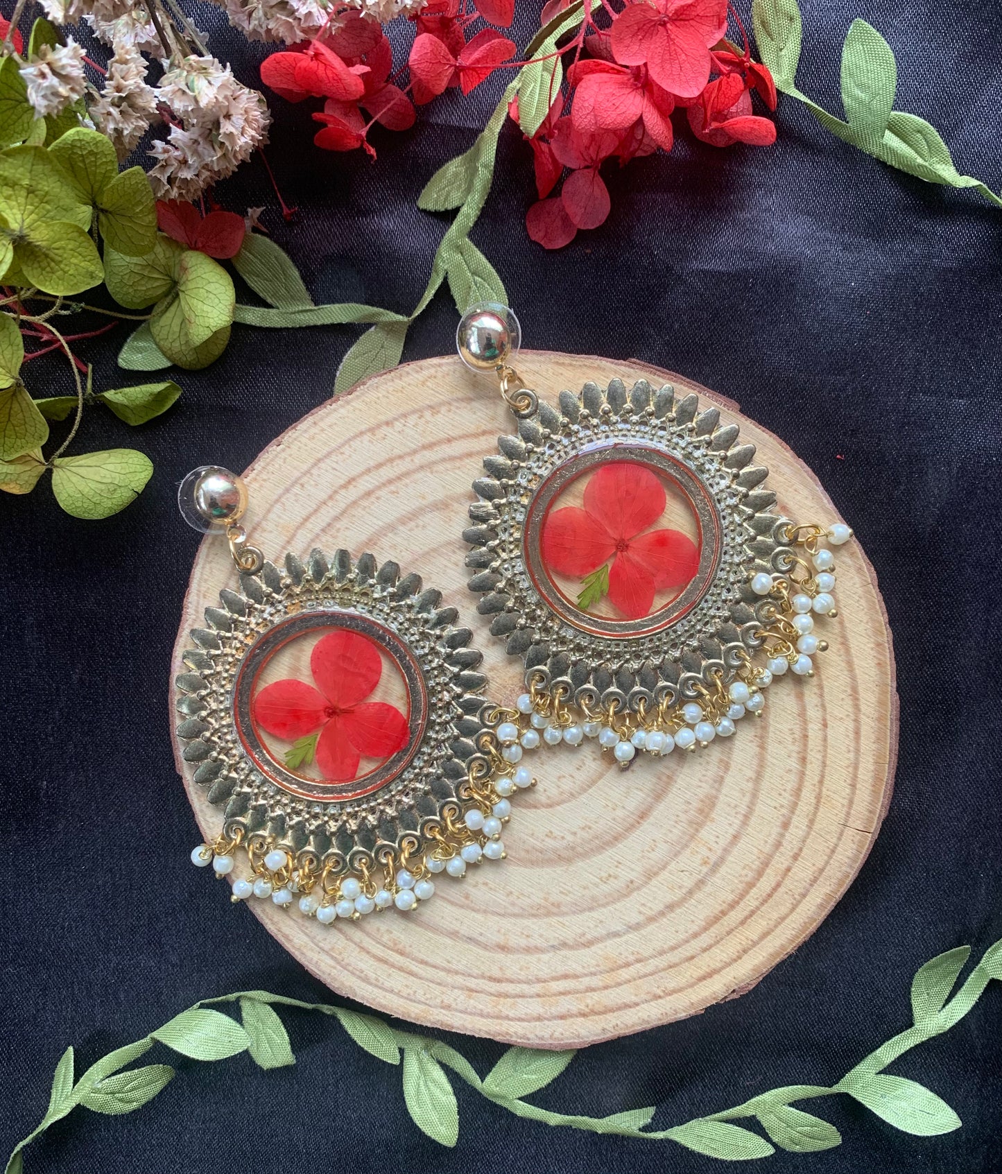 Feather Light Jhumkha