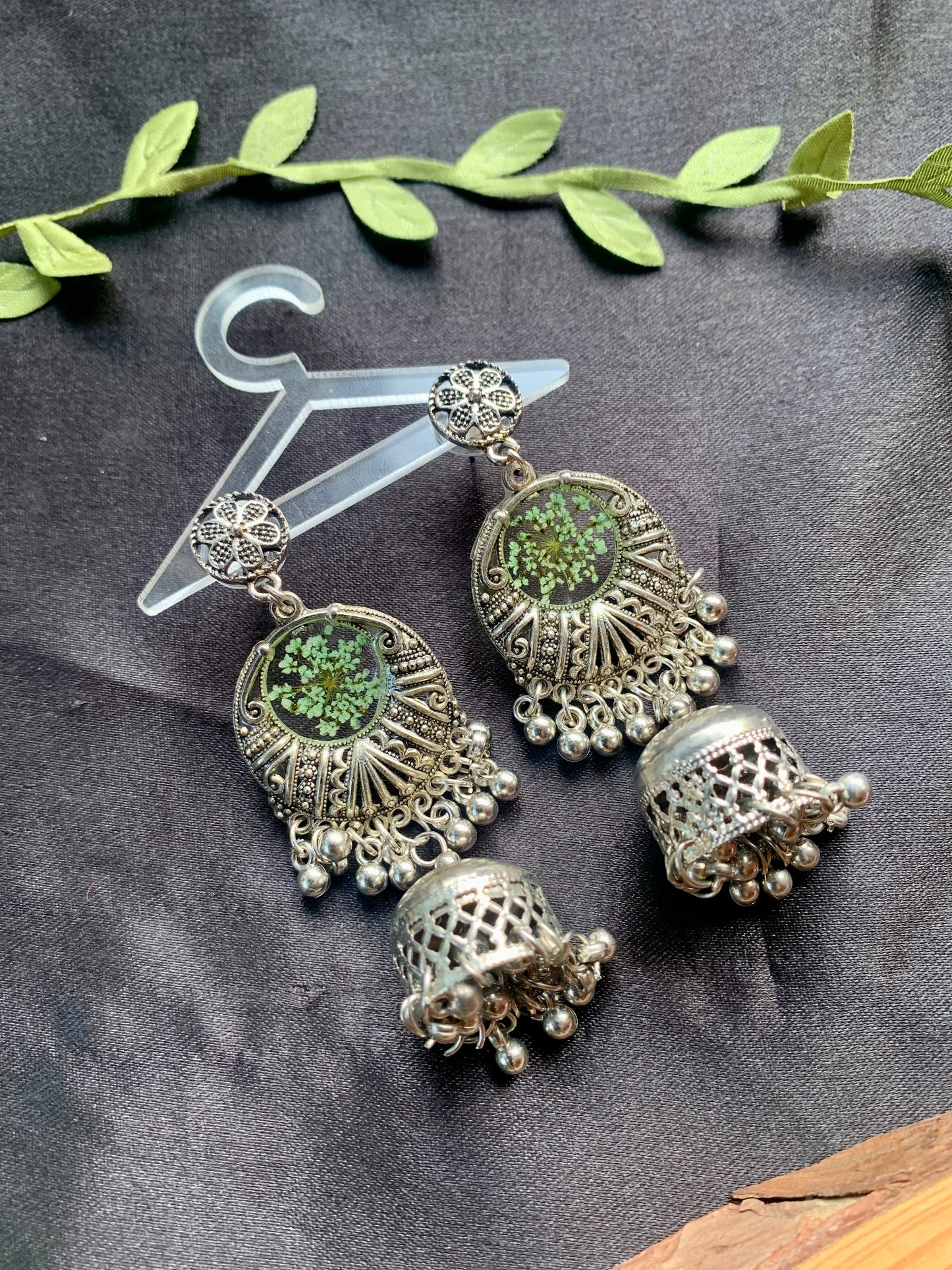 Aurelia Petal Jhumkha